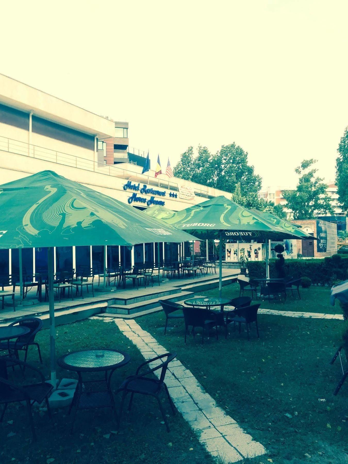 Marea Neagra Hotel Mamaia Ngoại thất bức ảnh